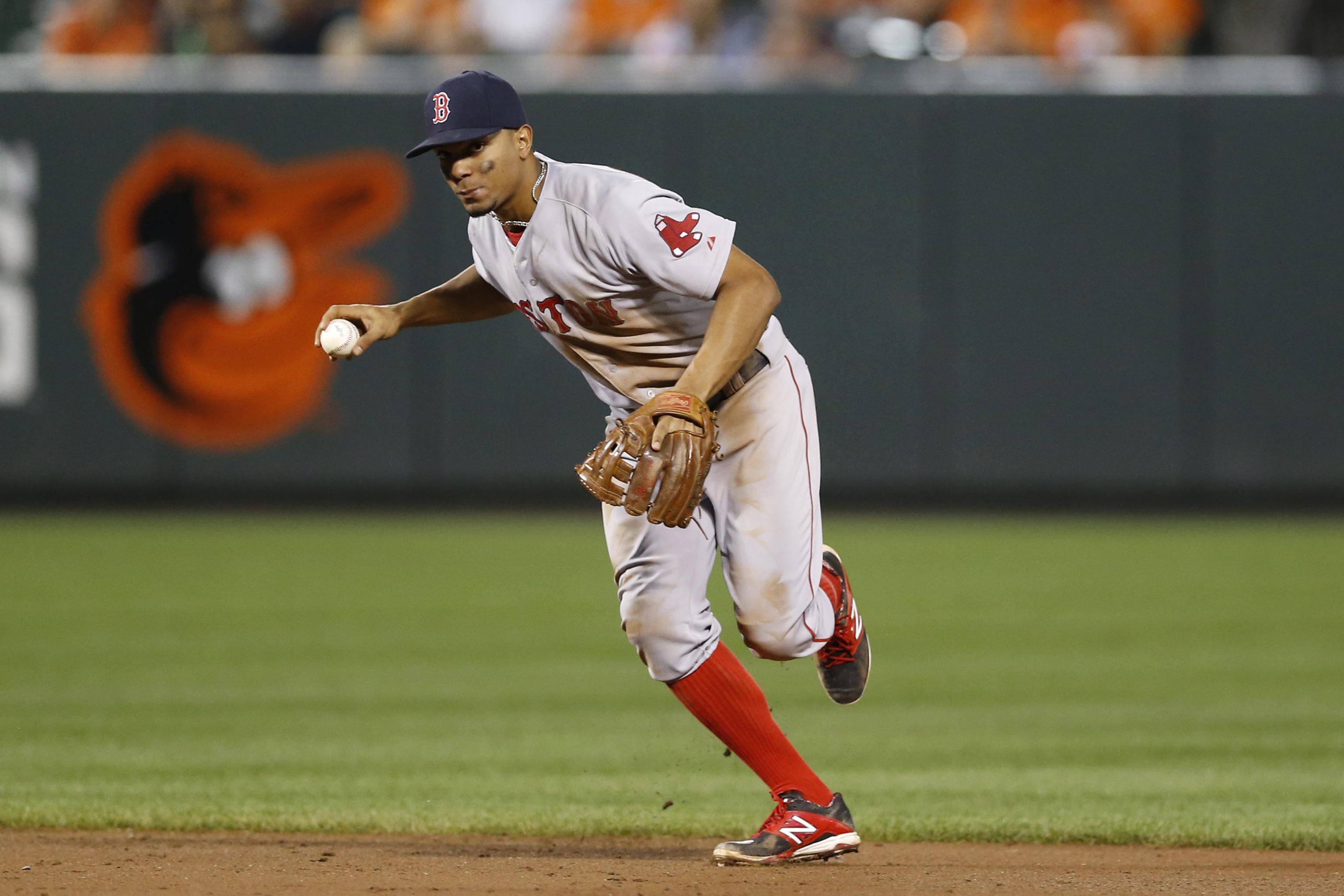 Red Sox SS Xander Bogaerts needed 7 stitches after thigh injury vs