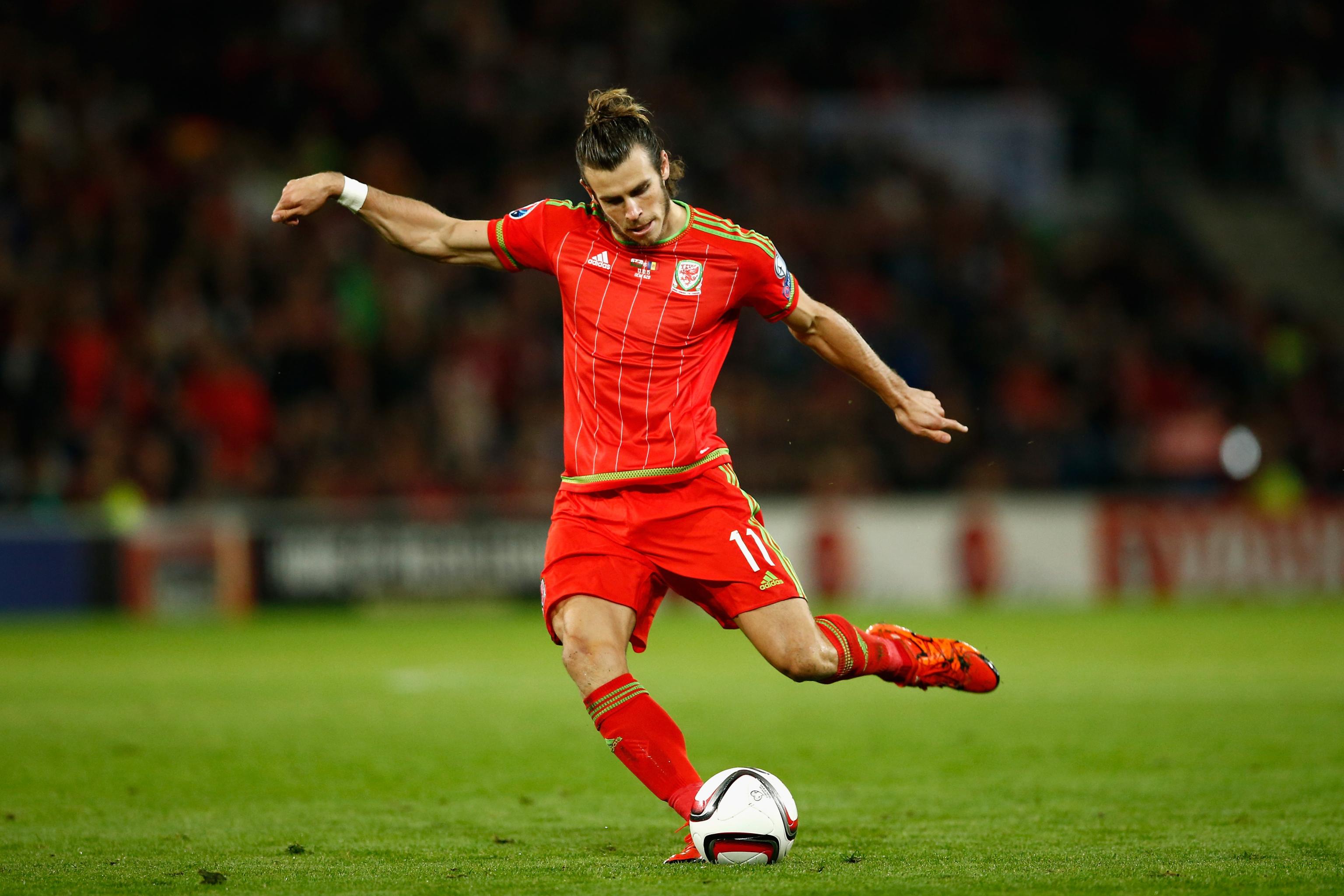 Real Madrid Gareth Bale Training Jersey, Real M. Soccer Shirt # 11 Bale