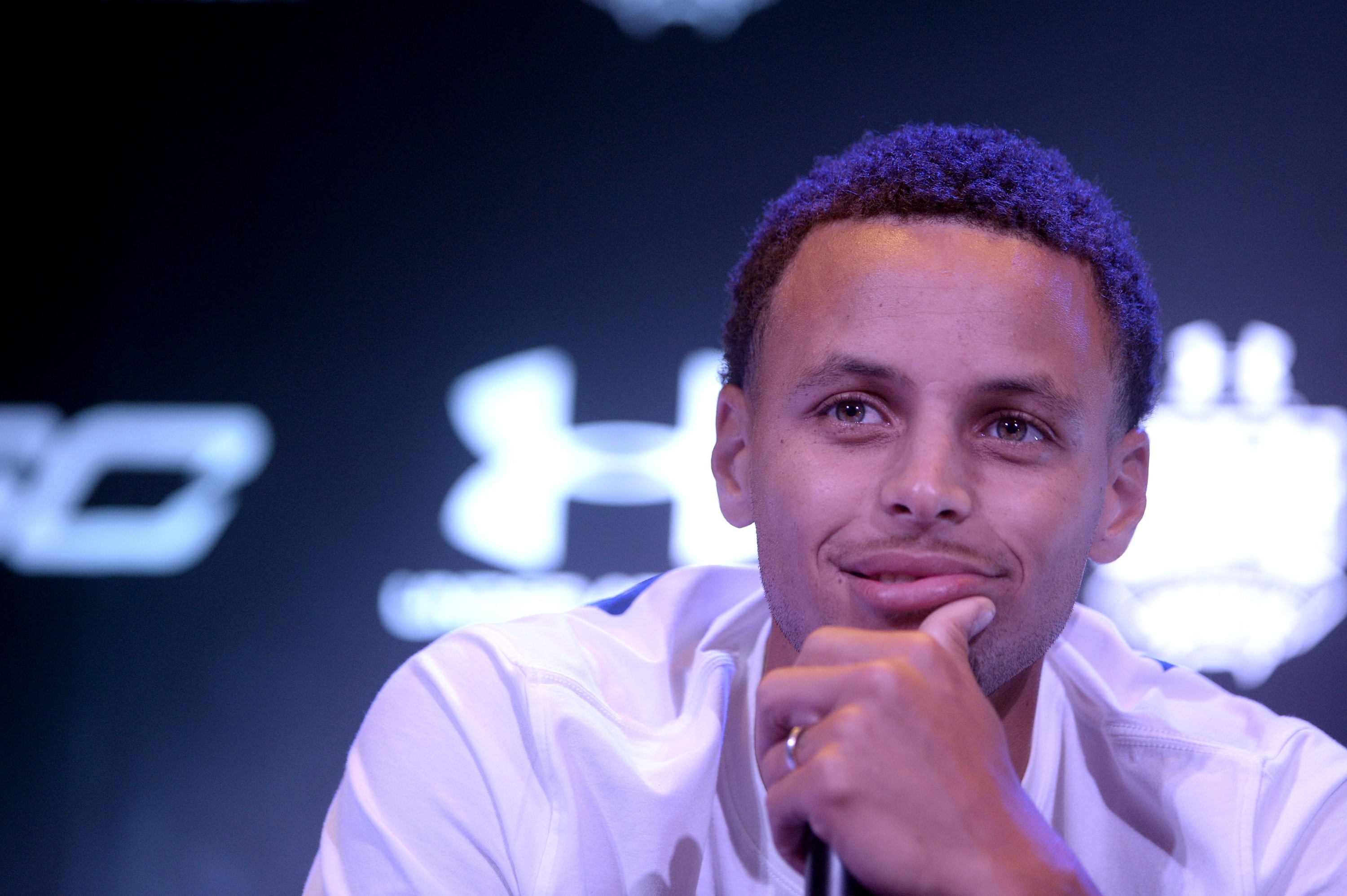 mecánico masa amanecer Nike Lost Stephen Curry in Part Due to Mispronunciation of Name, Slideshow  Error | News, Scores, Highlights, Stats, and Rumors | Bleacher Report