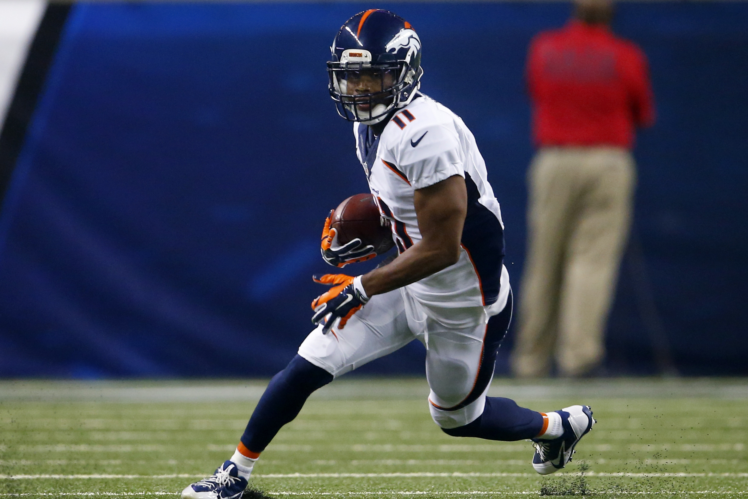 Jordan Norwood sets SB record for punt return, Broncos lead 13-7