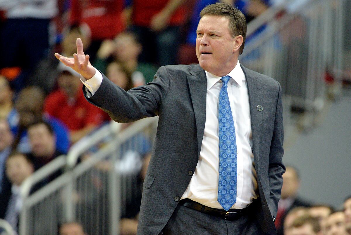 Kansas vs. Villanova Elite 8 Preview and Prediction News, Scores