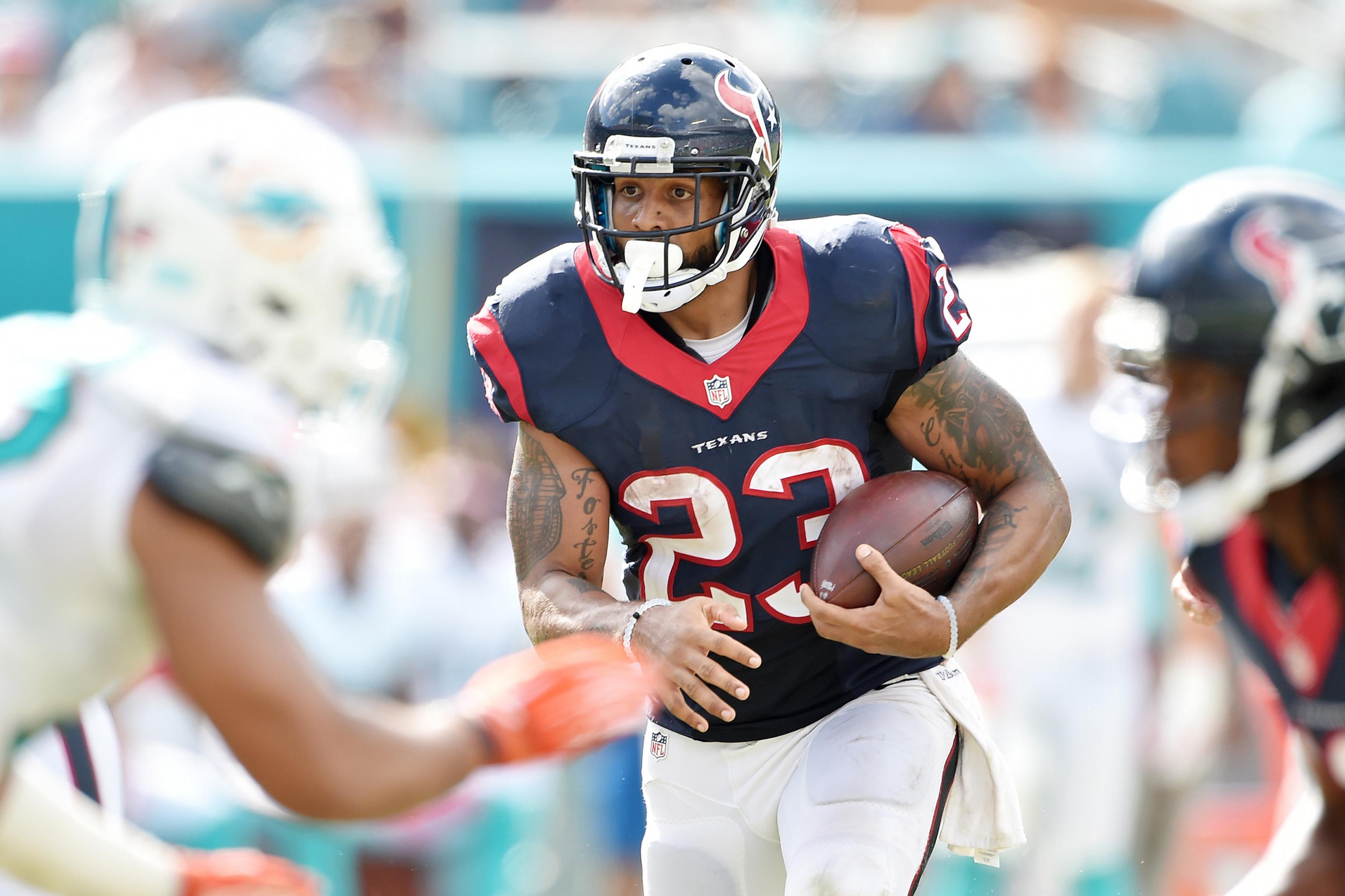 HOUSTON TEXANS: Arian Foster to hold youth football camp