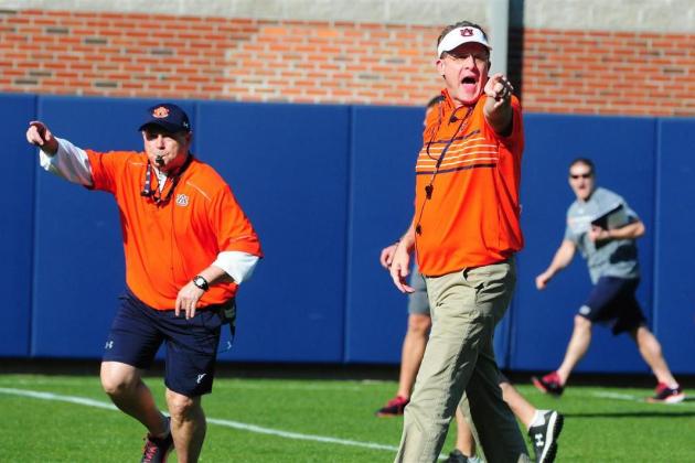 Auburn TE/ST coach Scott Fountain and HC Gus Malzahn