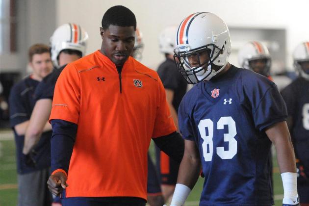 Auburn WR coach Kodi Burns and WR Ryan Davis