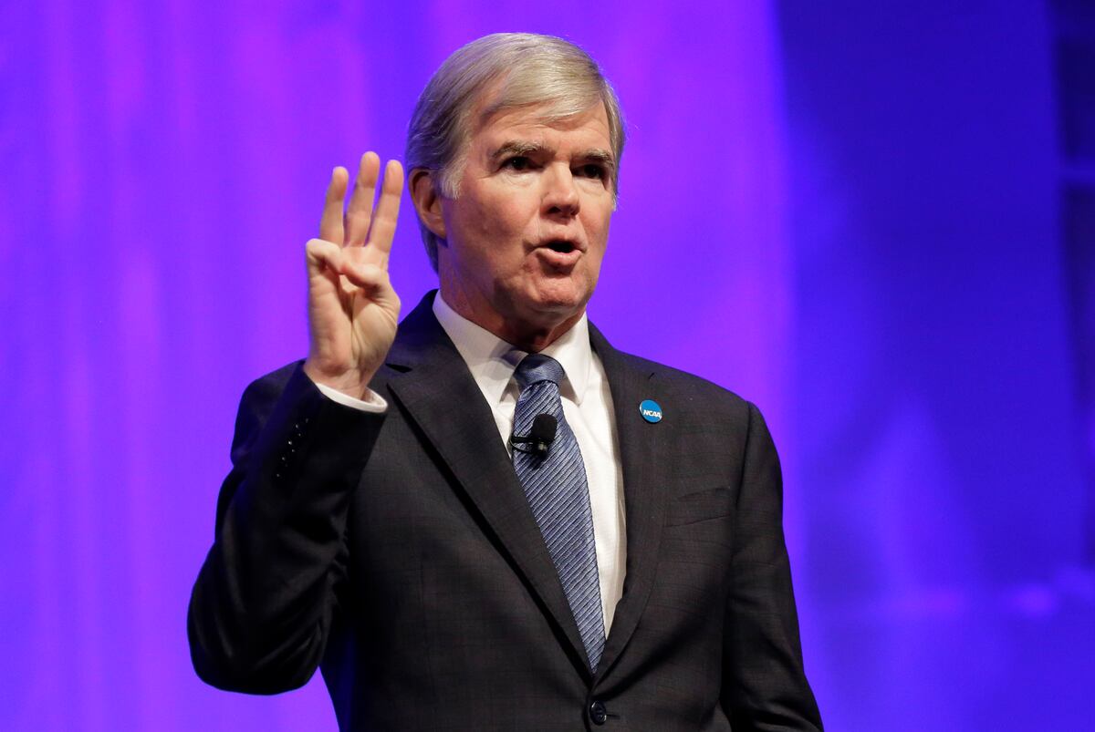 DraftKings, FanDuel End College Fantasy Games After Agreement with NCAA