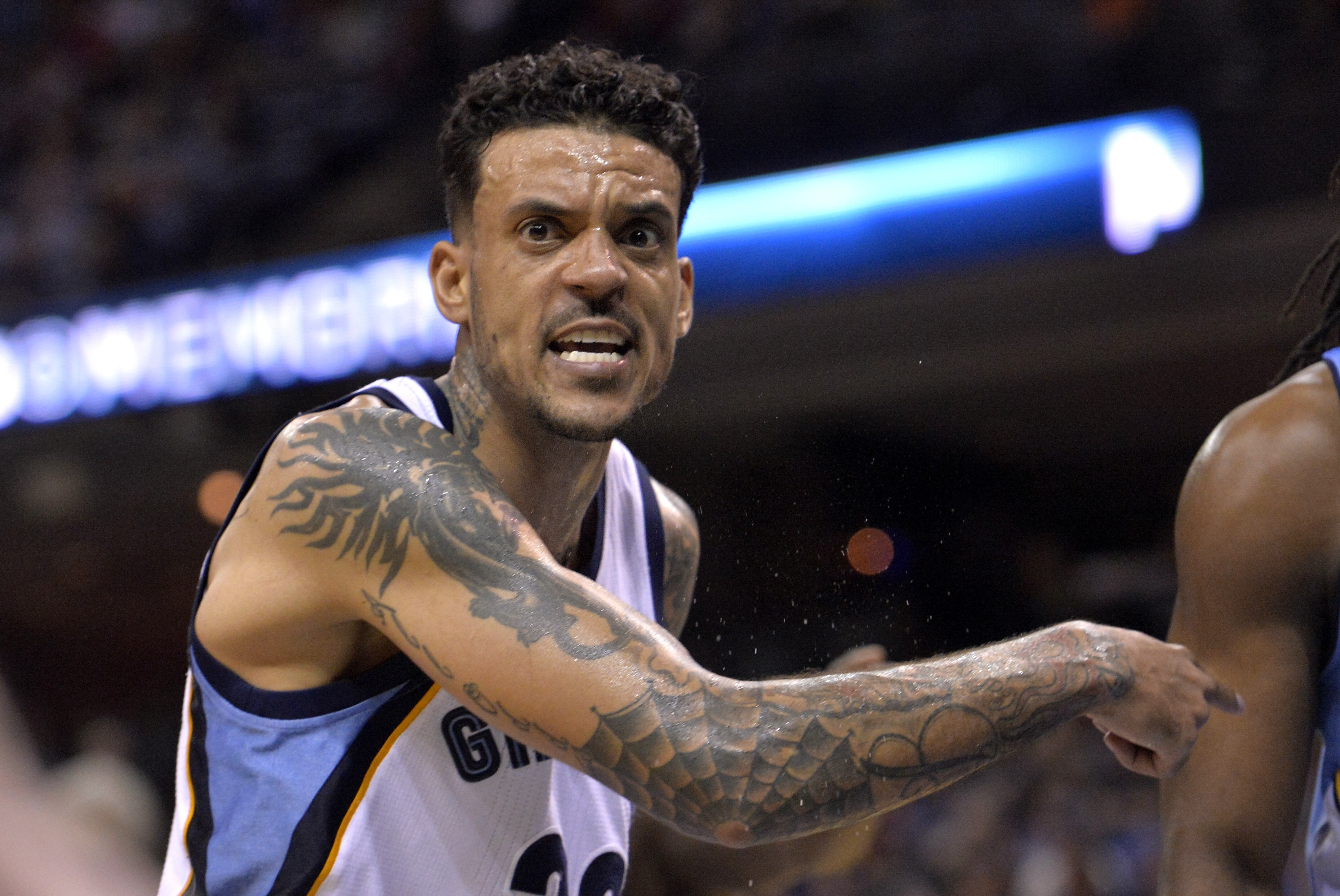 Matt Barnes Takes Jab At Derek Fisher After Nick Young D Angelo