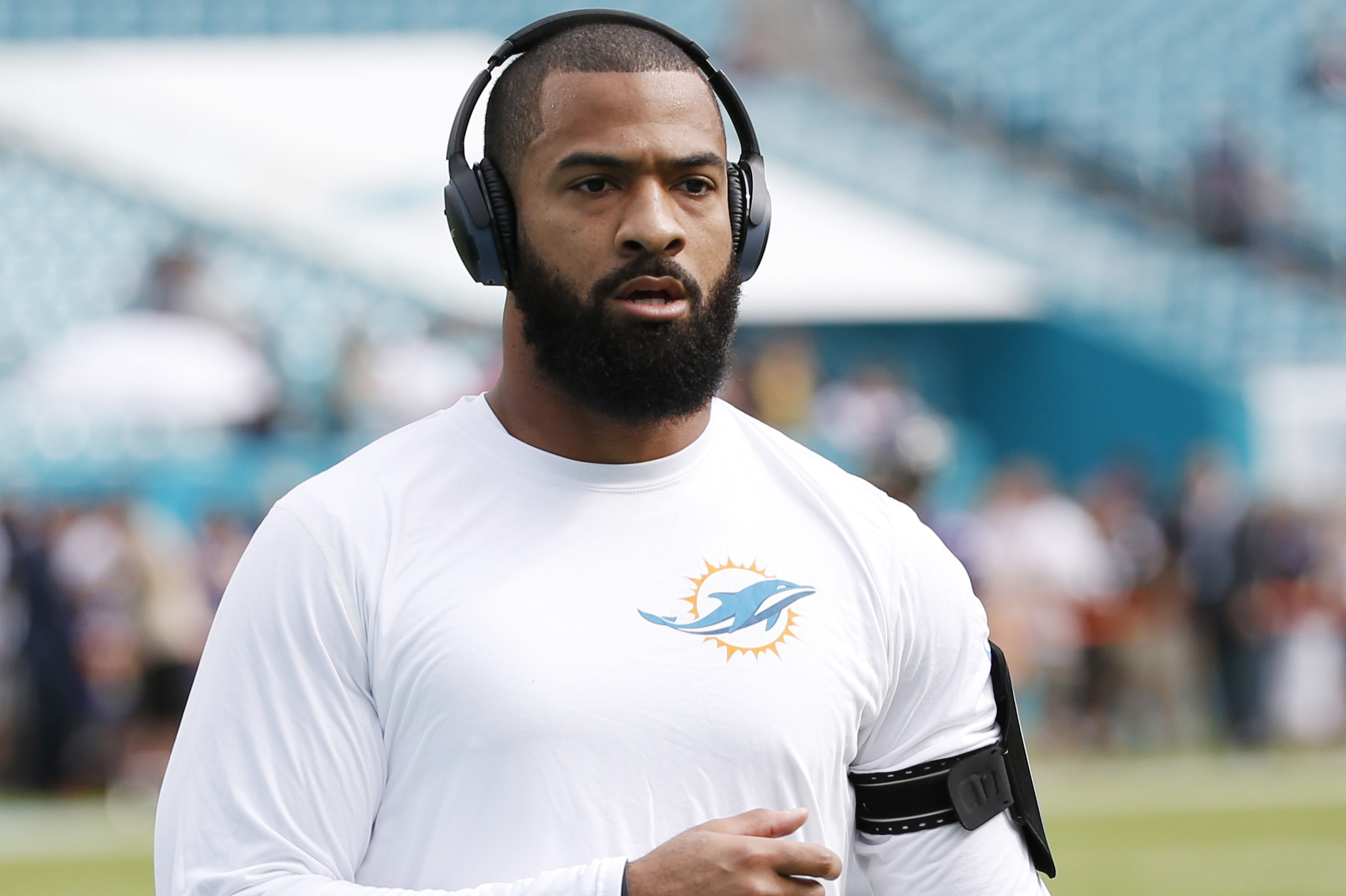 Spencer Paysinger Re-Signs with Dolphins: Contract Details, Comments,  Reaction | Bleacher Report | Latest News, Videos and Highlights