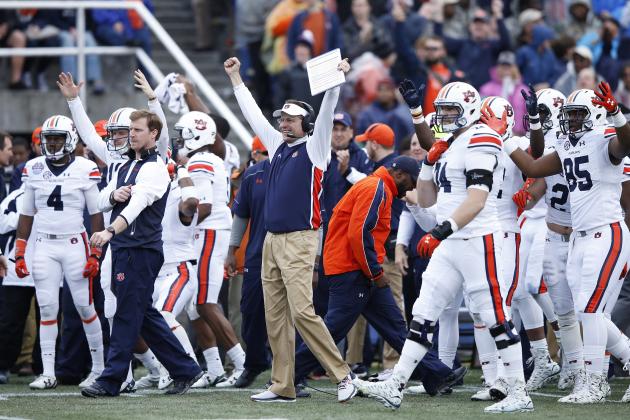 BIRMINGHAM, AL - DECEMBER 30: Head coach Gus Malzahn of the Auburn Tigers celebrates after a touchdown against the Memphis Tigers during the Birmingham Bowl at Legion Field on December 30, 2015 in Birmingham, Alabama. Auburn defeated Memphis 31-10. (Photo by Joe Robbins/Getty Images)