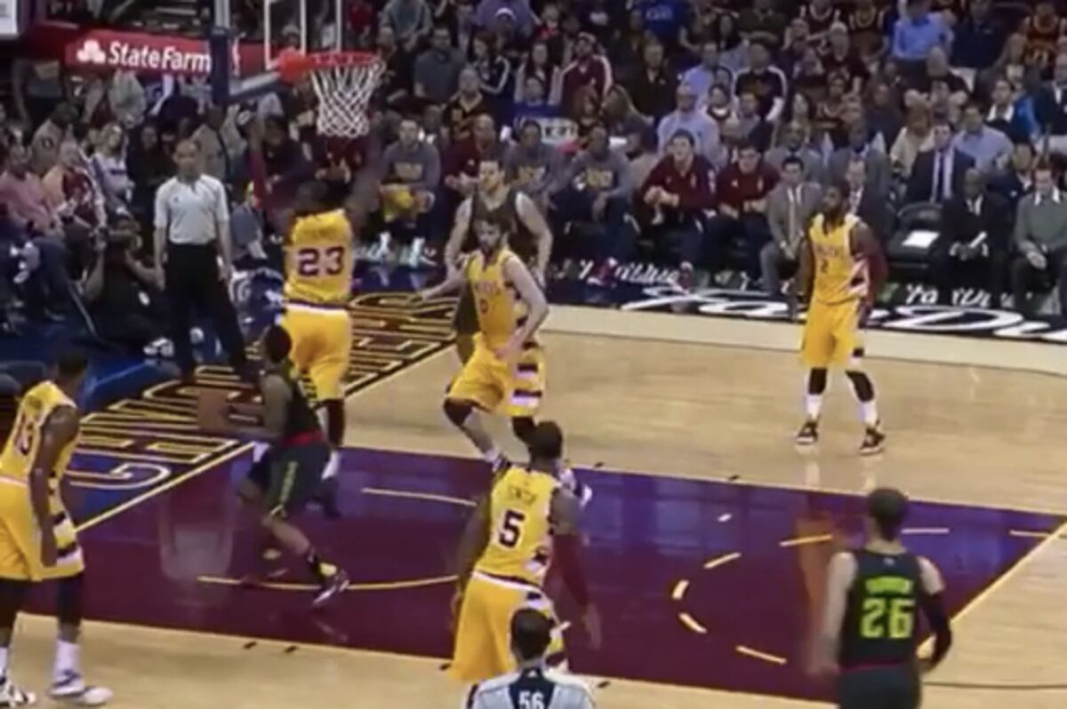 Jeff Teague Shakes Lebron James With A Masterful Pump Fake News Jeff Teague Shakes Lebron James With A Masterful Pump Fake News