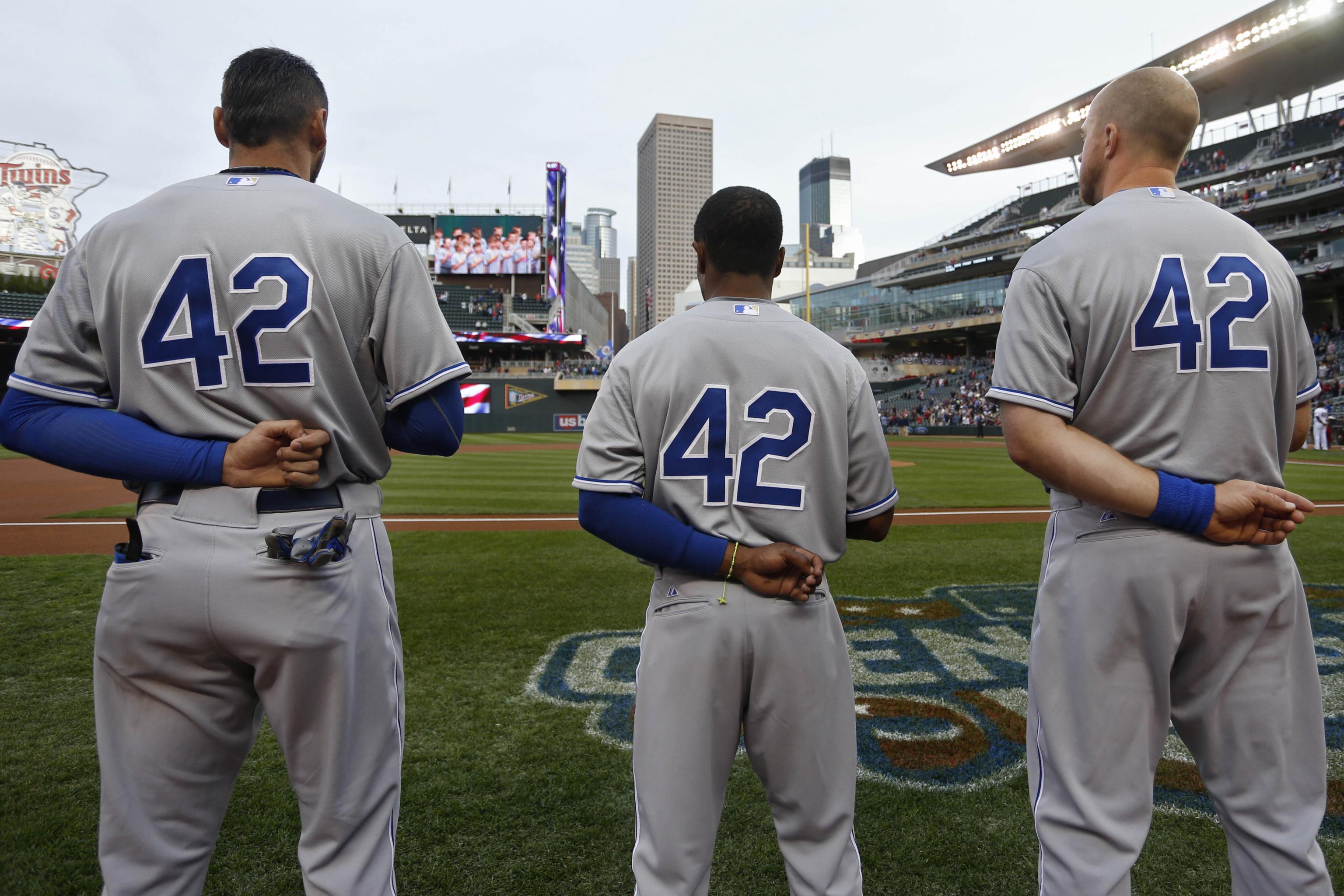 Yankees stars reflect on the significance of Jackie Robinson