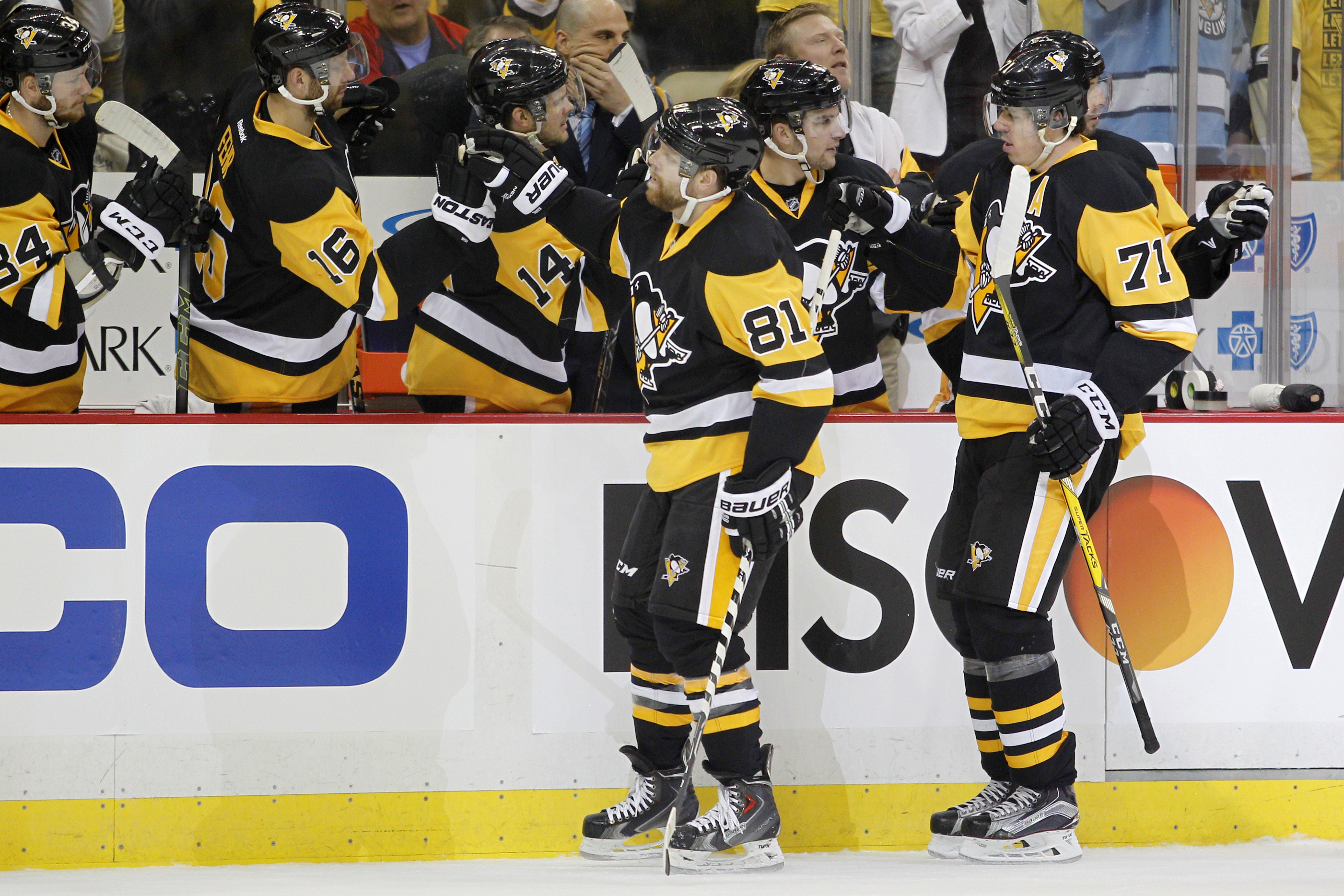 Freeze Frame: Penguins 'lose as a team' on David Perron's game-winner
