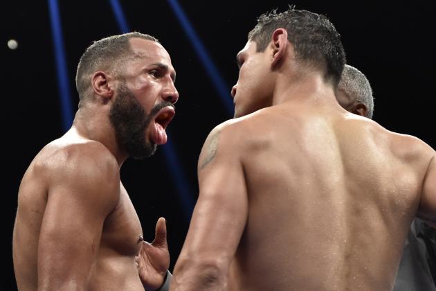 James Degale of England (L) taunts Rogelio Medina of Mexico during Showtime's World Championship Double Header in Washington, DC, Saturday, April 30, 2016. Degale won a unanimous decision for the IBF Super Middleweight Boxing Championship. / AFP / David Tulis (Photo credit should read DAVID TULIS/AFP/Getty Images)