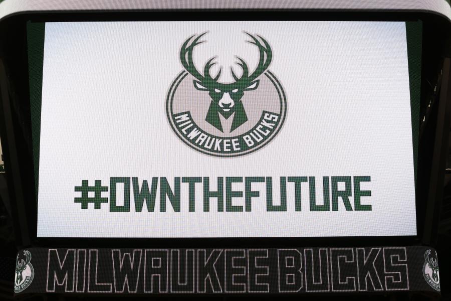 Milwaukee Bucks BLACK alternate jersey concept. : r/MkeBucks