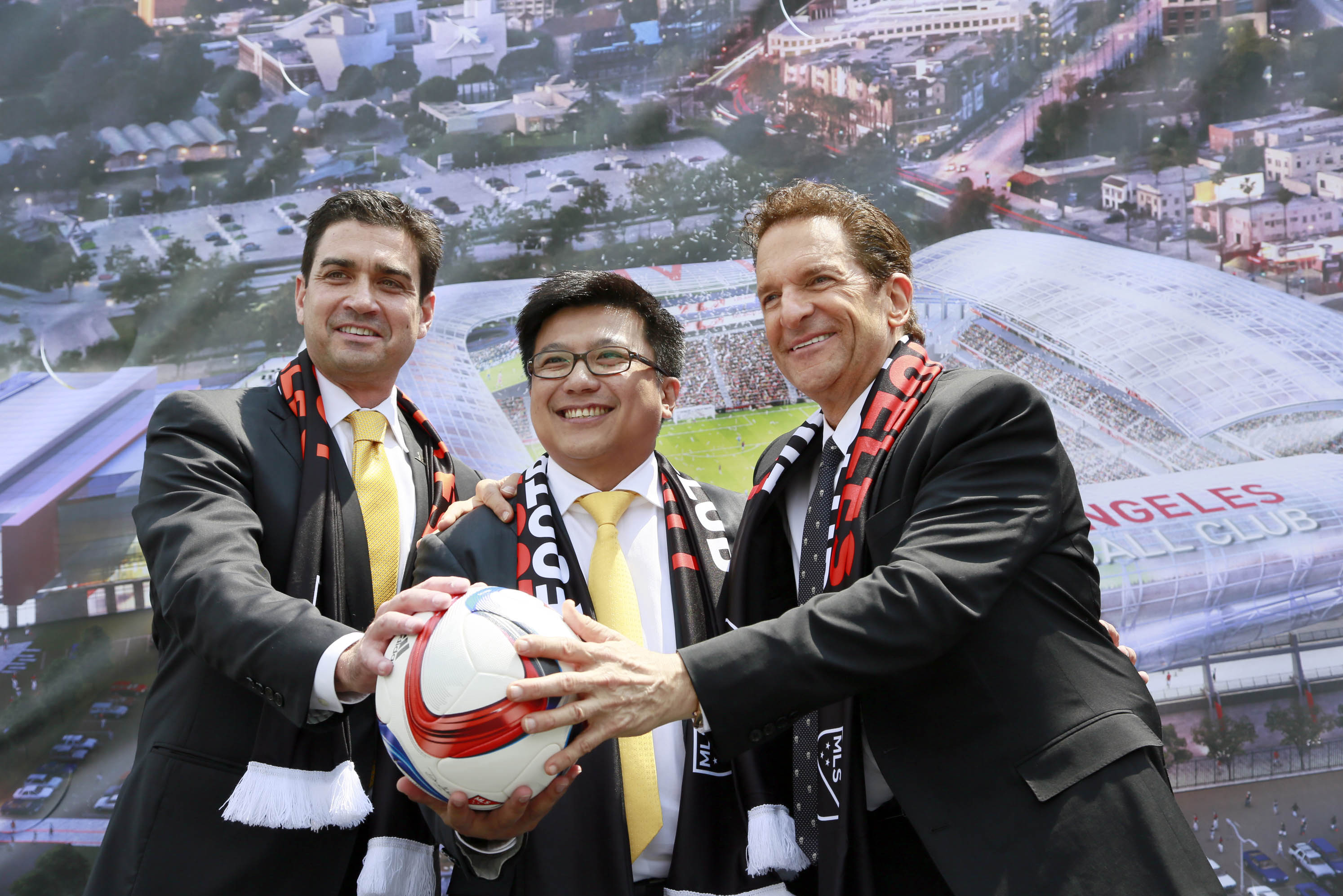 Los Angeles: LAFC stadium approved by council –