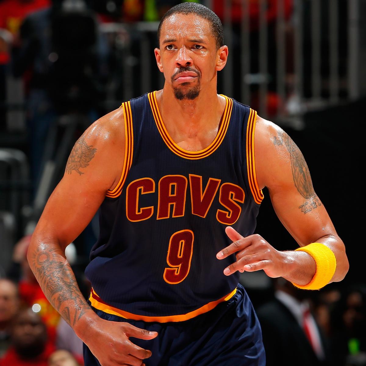 Cavs, Hawks Tie Record for Combined 3Pointers in Playoff Game News