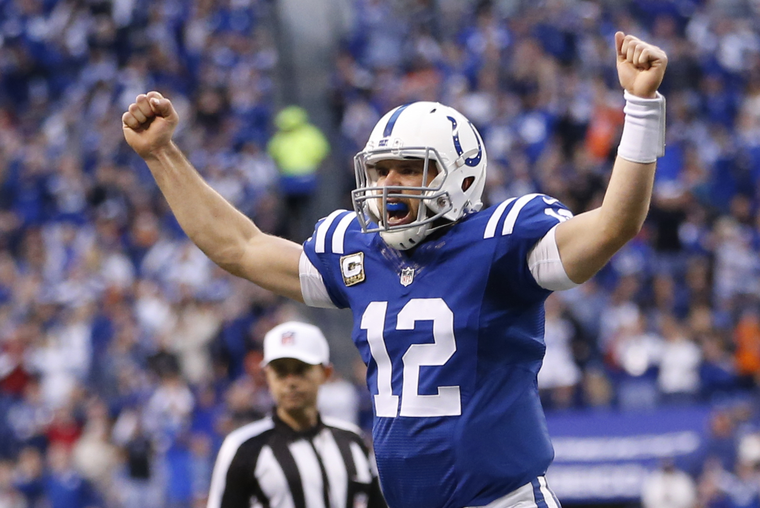 Colts Should Act Now to Make Andrew Luck NFL's Highest-Paid Player