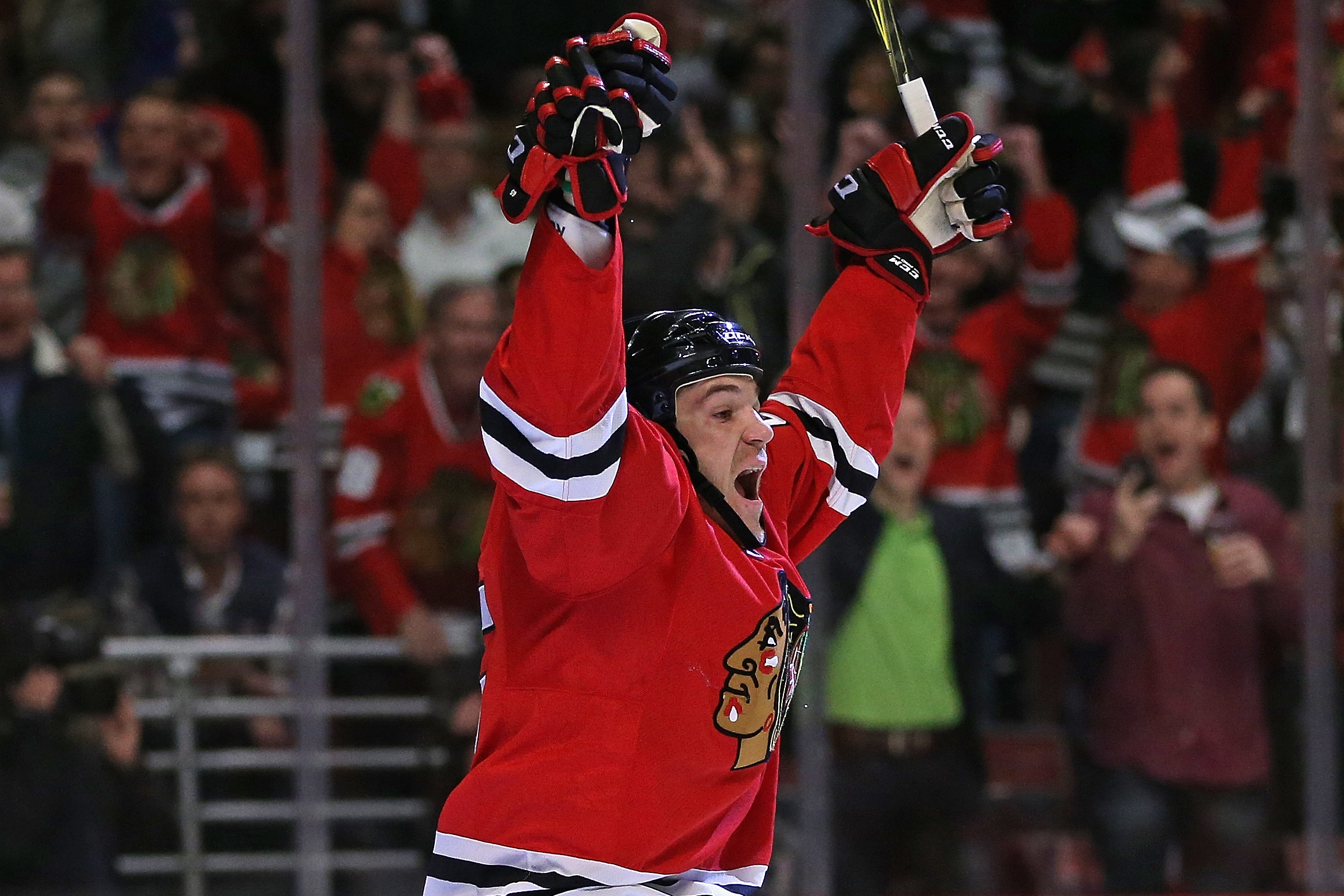 NHL trade: Blackhawks reacquire Andrew Shaw from Canadiens