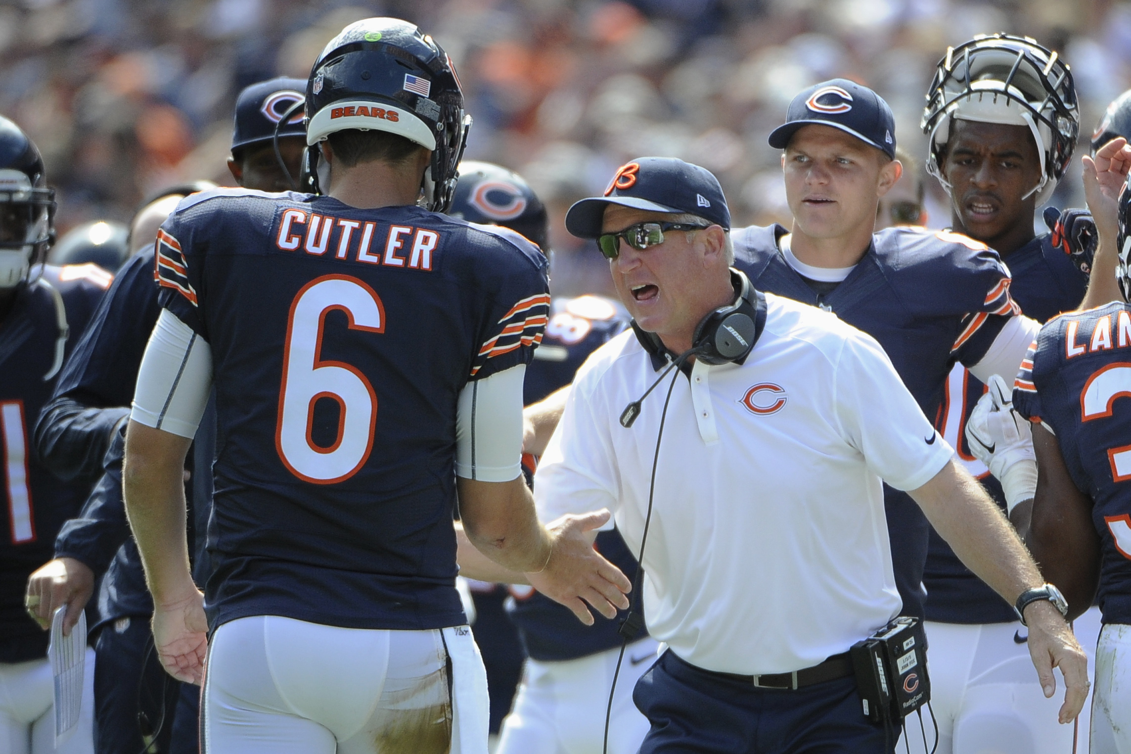 Bears: Danny Trevathan switches to No. 6 and Jay Cutler fans reacted