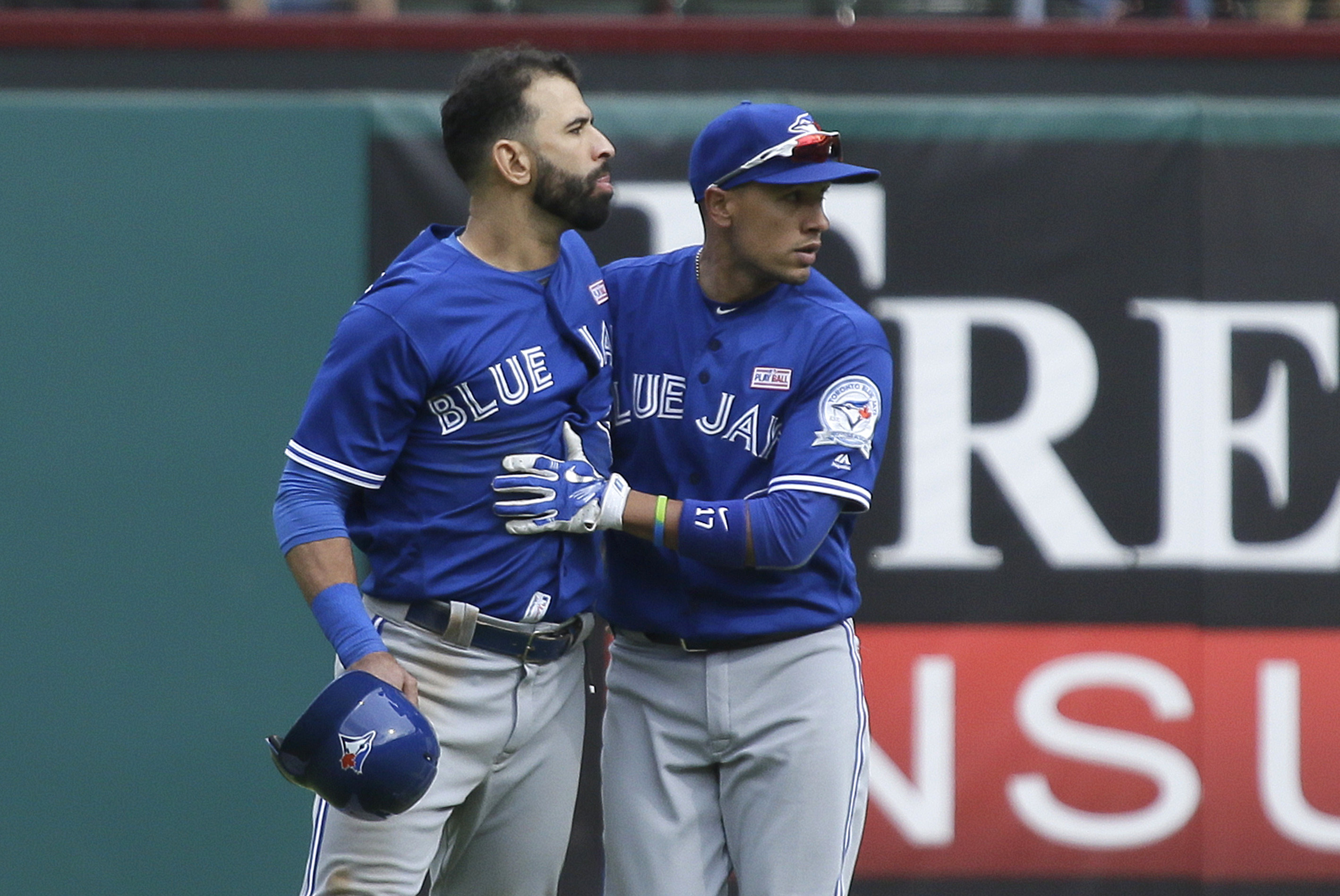 How the Hell Was José Bautista Still Standing After the Knockout Punch of  the Year?