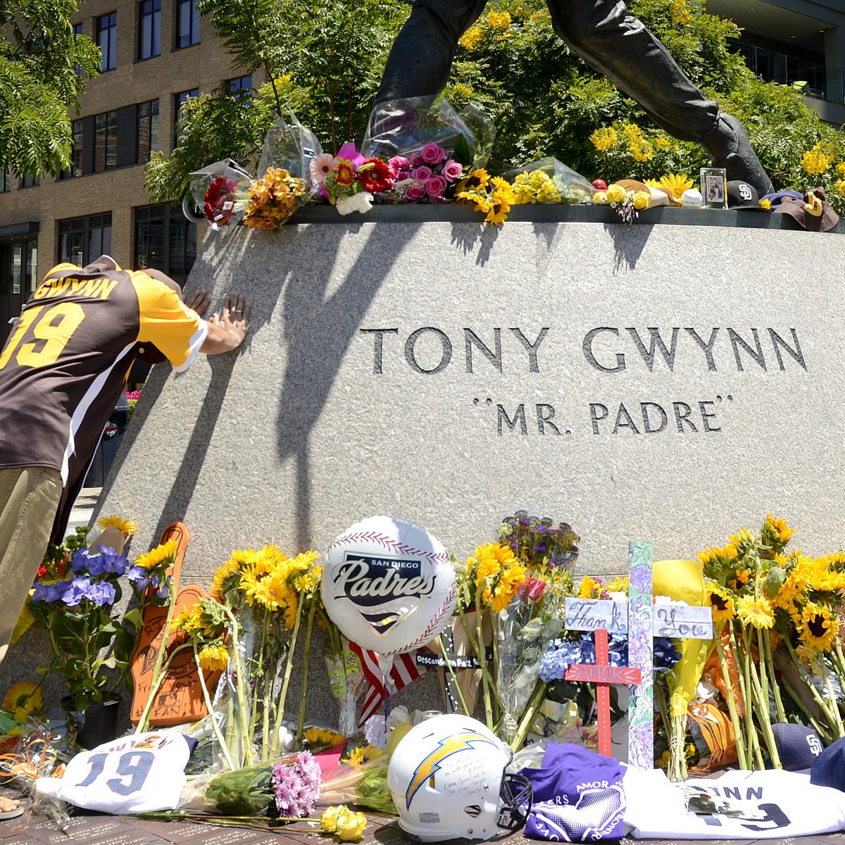 Family of Tony Gwynn, MLB Hall of Famer, sues tobacco industry over his  death - CBS News