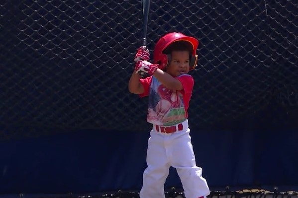 Brandon Phillips' 2-Year-Old Son Takes BP Cuts Before Game, Races Billy  Hamilton, News, Scores, Highlights, Stats, and Rumors