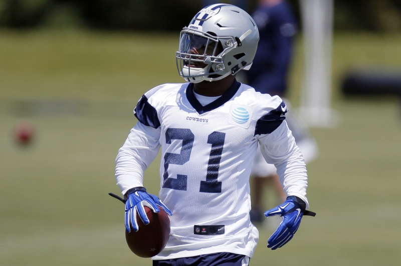 Ezekiel Elliott Will Have to Earn Starting Spot, Says Cowboys RB Coach