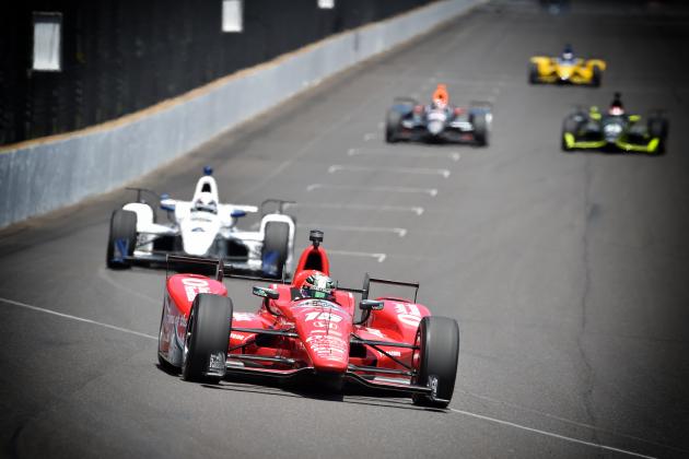 INDIANAPOLIS, IN - MAY 18:  Graham Rahal drives the #15 Honda IndyCar during practice at the Indianapolis Motorspeedway on May 18, 2016 in Indianapolis, Indiana.  (Photo by Ronald C. Modra/NHL/Getty Images)