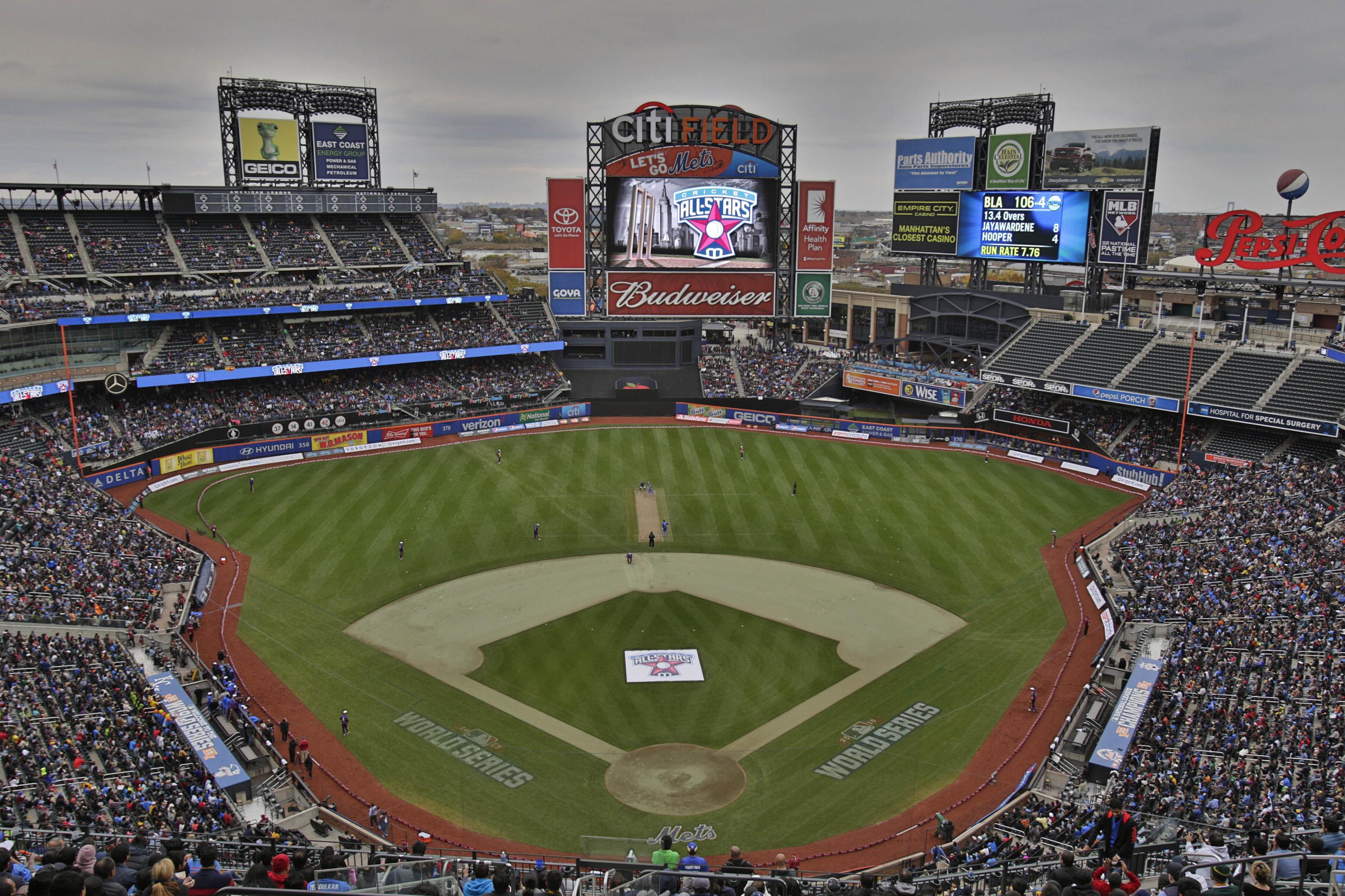 Citi Field Gets Largest Videoboard in Major League Baseball, Full