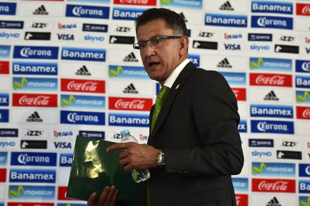 The coach of Mexico's national football team, Colombian Juan Carlos Osorio, leaves after offering a press conference in Mexico City, on May 4, 2016.
Mexico will participate in the Copa America Centennial in the United States in June. / AFP / RONALDO SCHEMIDT        (Photo credit should read RONALDO SCHEMIDT/AFP/Getty Images)