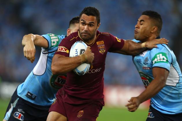 SYDNEY, AUSTRALIA - JUNE 01:  Justin O'Neill of the Maroons is tackled during game one of the State Of Origin series between the New South Wales Blues and the Queensland Maroons at ANZ Stadium on June 1, 2016 in Sydney, Australia.  (Photo by Mark Kolbe/Getty Images)