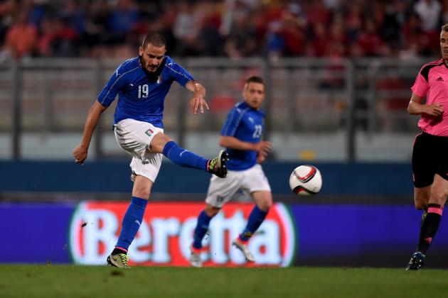 MALTA, MALTA - MAY 29: Leonardo Bonucci of Italy in action during the international friendly between Italy and Scotland on May 29, 2016 in Malta, Malta. (Photo by Claudio Villa/Getty Images)