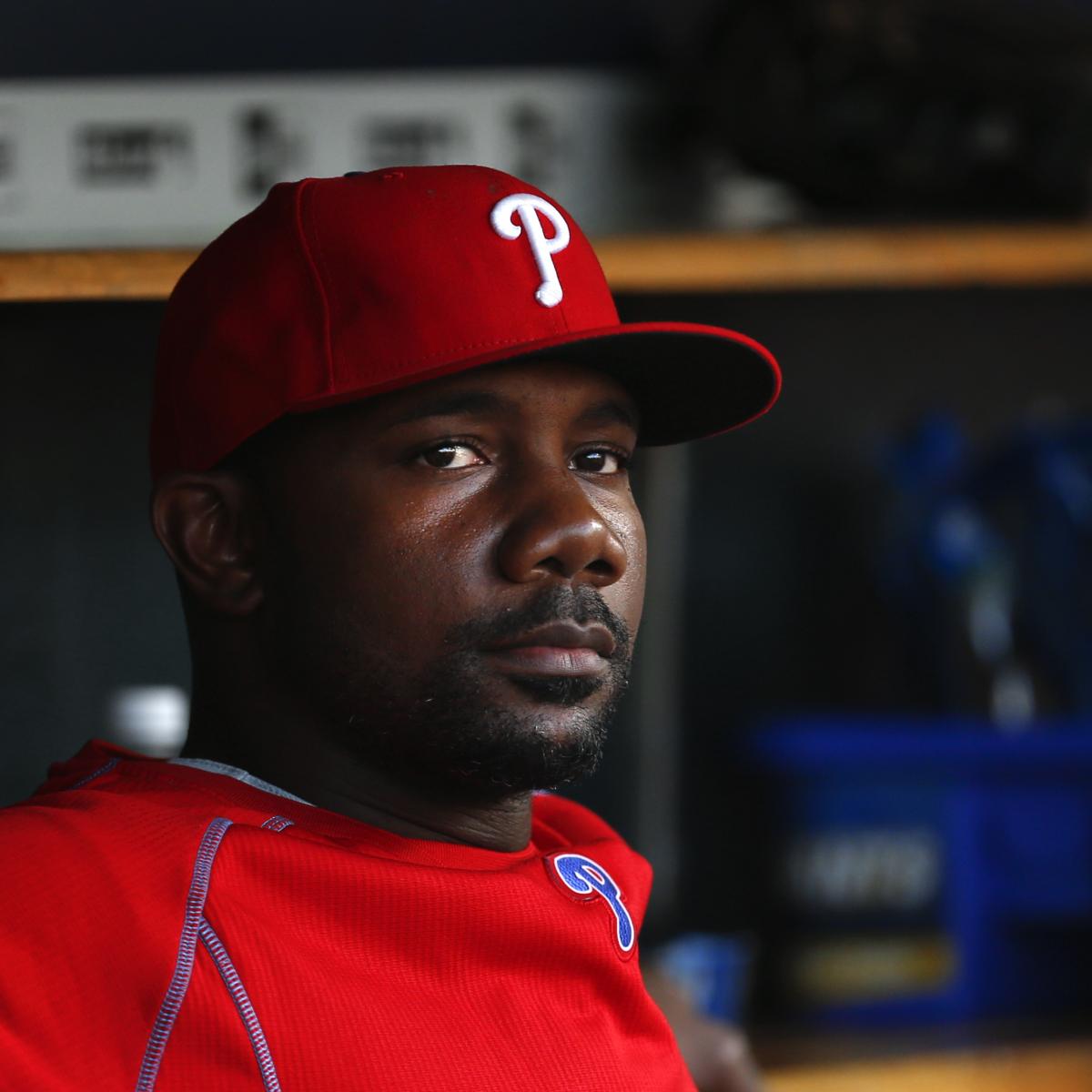 Ryan Howard Comments on Fan Throwing Bottle at Him During ...