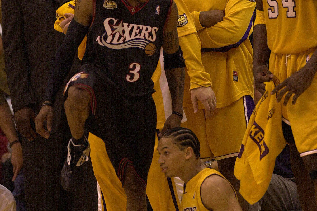 Former Players, Execs Remember Allen Iverson's Crossover of Tyronn Lue