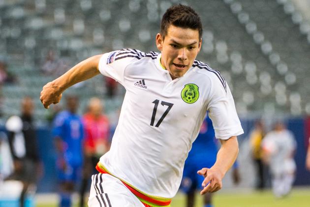 CARSON, CA - OCTOBER 4: Hirving Lozano #17 of Mexico dribbles toward goal during Mexico's Olympic Qualifying match against Haiti at the StubHub Center on October 4, 2015 in Carson, California. Mexico won the match 1-0. (Photo by Shaun Clark/Getty Images)