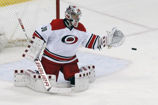 Carolina Hurricanes goalie Cam Ward  plays against the Minnesota Wild in the first period of an NHL hockey game Saturday, March 19, 2016, in St. Paul, Minn. (AP Photo/Jim Mone)