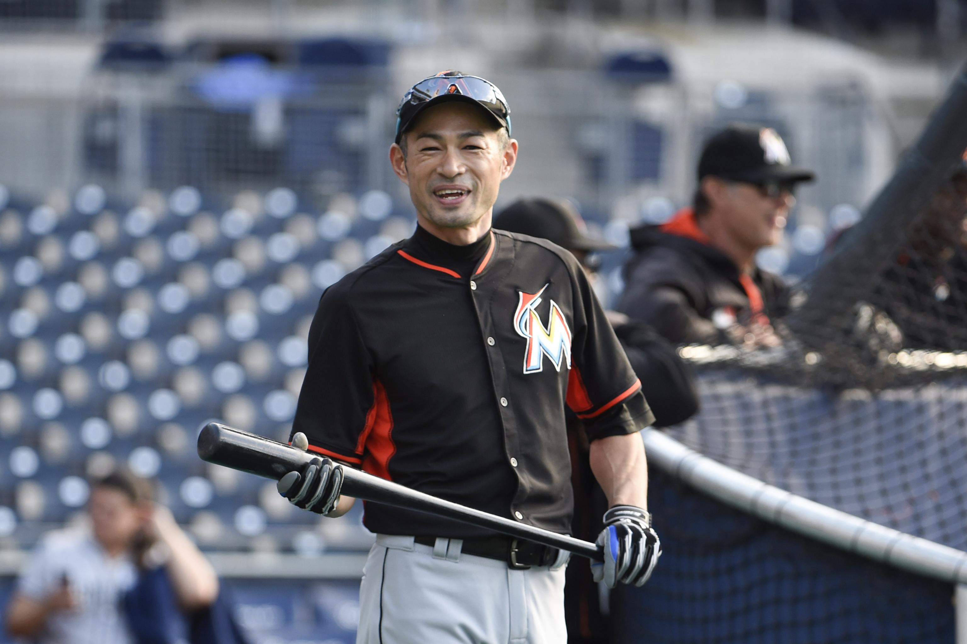 Reactions around baseball on Ichiro Suzuki