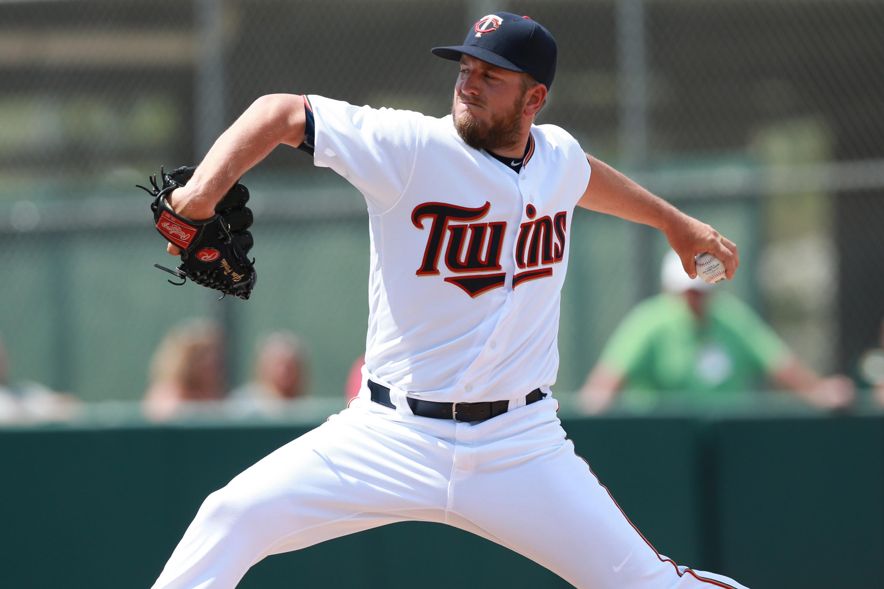 Minnesota Twins: Glen Perkins Has Shoulder Surgery