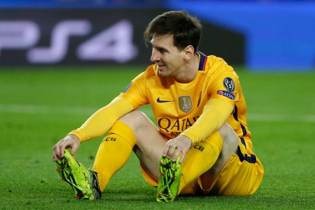 Barcelona's Lionel Messi reacts after missing a chance to score during a Champions League quarter-final, first leg soccer match between FC Barcelona and Atletico Madrid at the Camp Nou stadium in Barcelona, Spain, Tuesday April 5, 2016. (AP Photo/Emilio Morenatti)