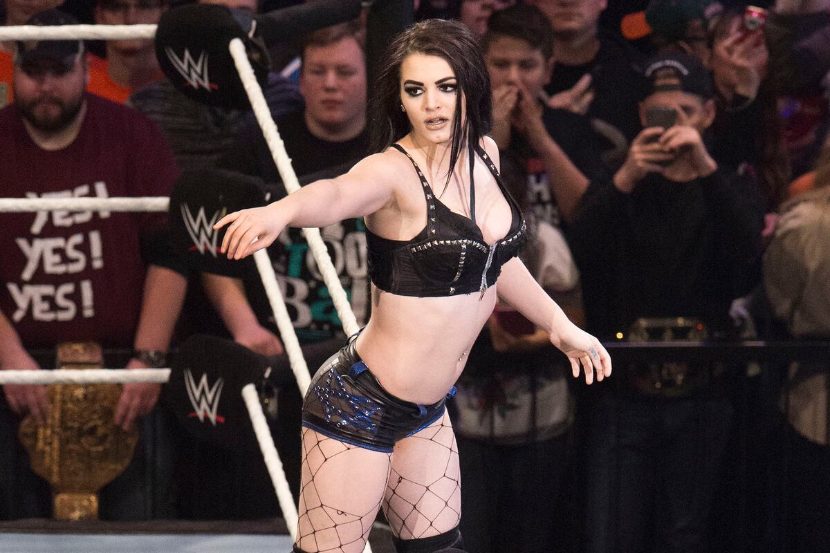 Paige Is One Bump Away From Wheelchair, Says WWE Veteran 2