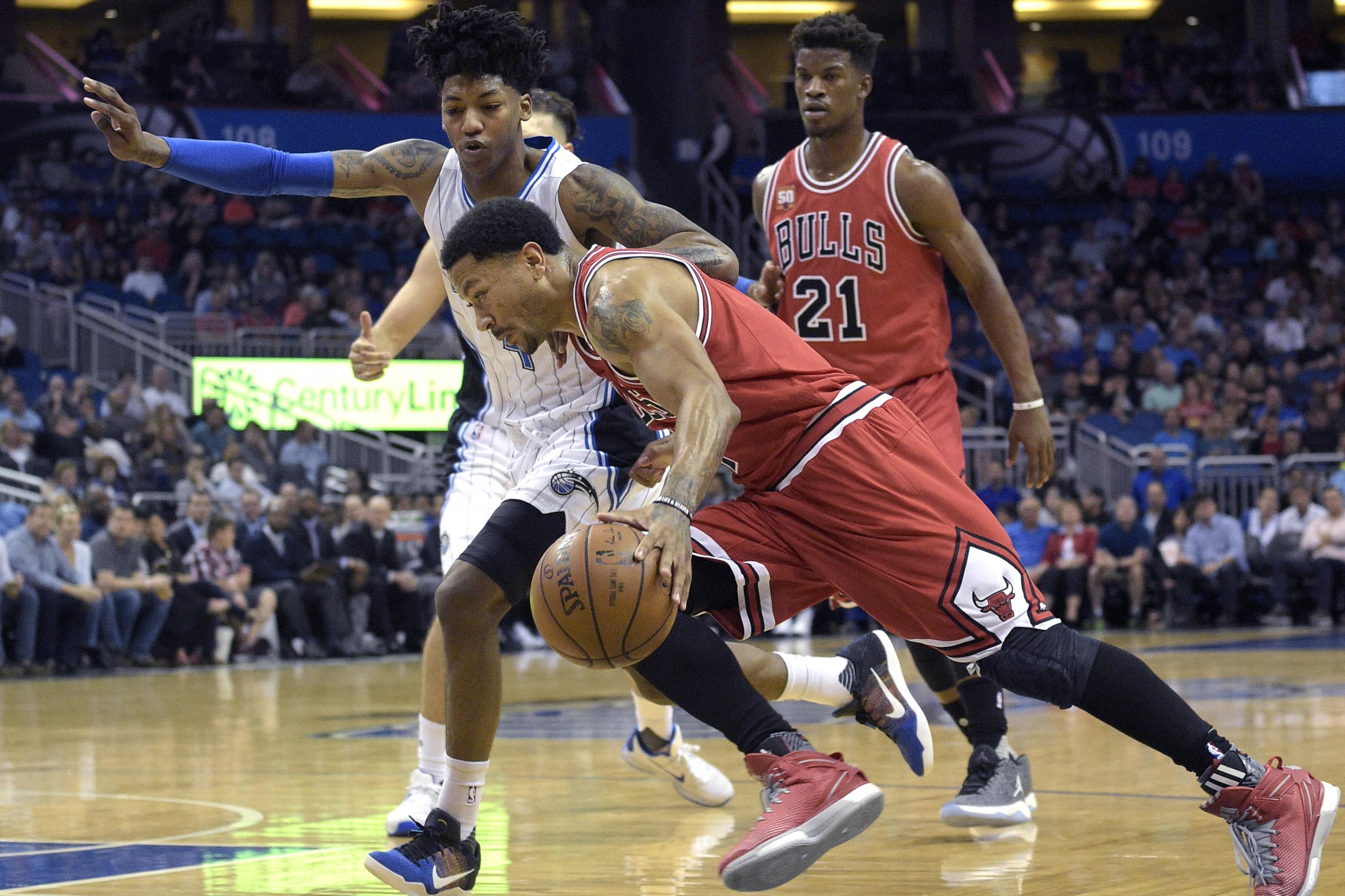 Chicago Bulls trade Derrick Rose to the New York Knicks