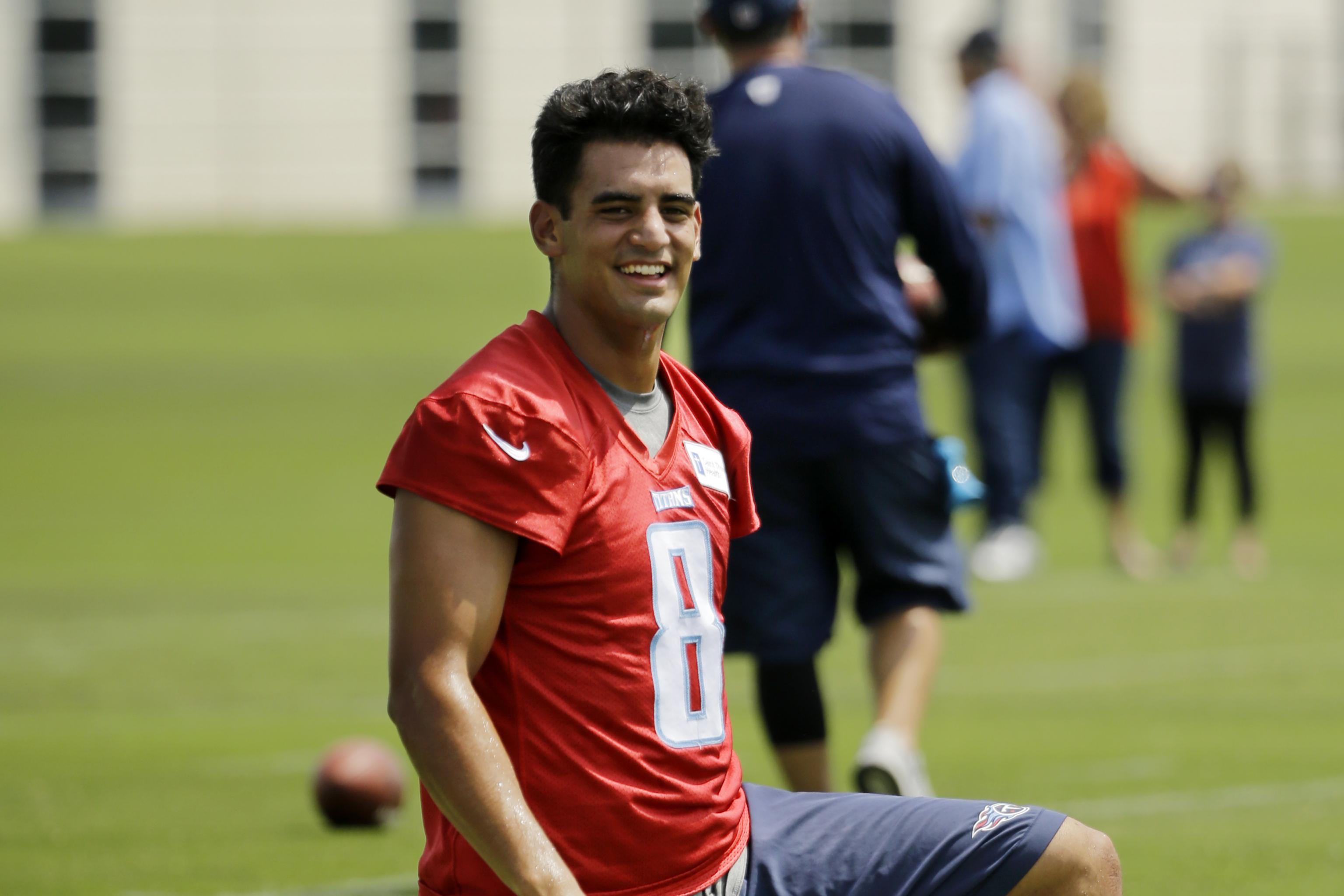 Titans' rookie QB Marcus Mariota making quick transition