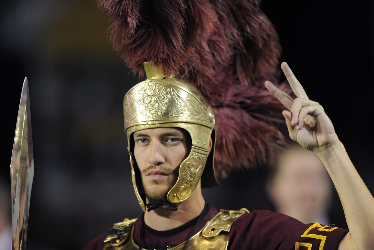 USC Football Recruiting: Trojans' Top Commits, Targets to Watch at the
