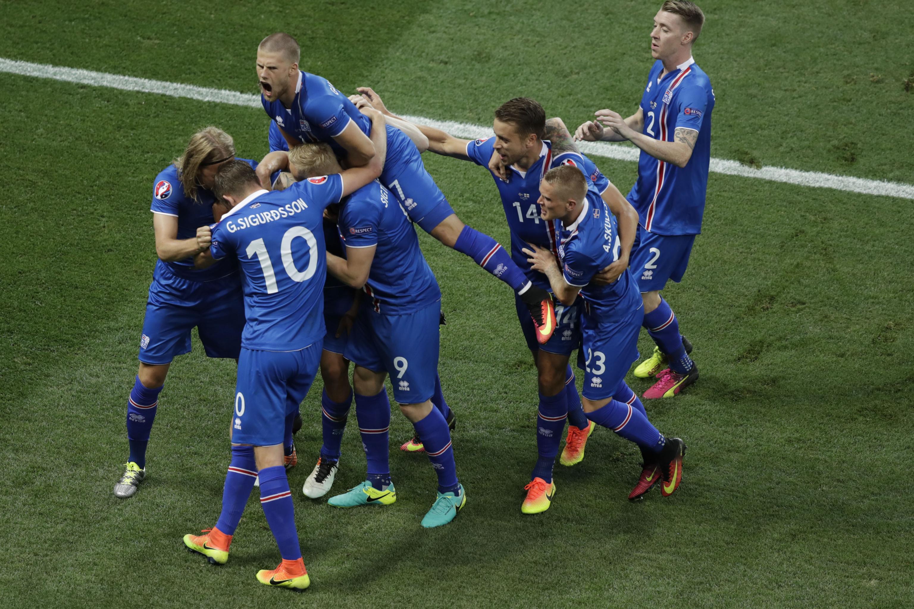 England Vs Iceland Score And Twitter Reaction From Euro 16 Bleacher Report Latest News Videos And Highlights