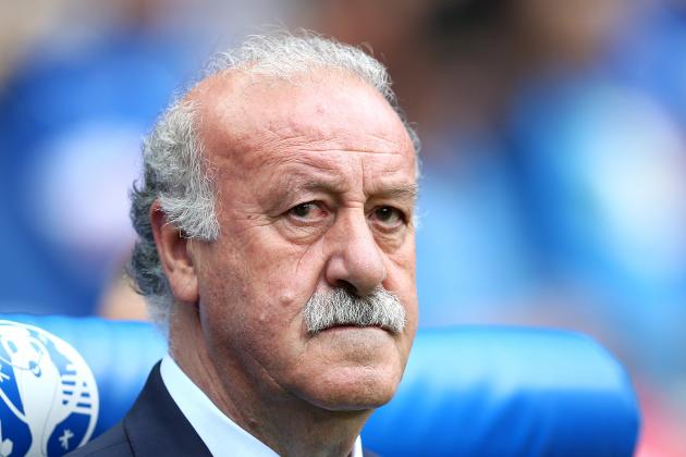 PARIS, FRANCE - JUNE 27: Spain manager Vicente Del Bosque looks on during the UEFA Euro 2016 Round of 16 match between Italy and Spain at Stade de France on June 27, 2016 in Paris, France. (Photo by Chris Brunskill Ltd/Getty Images)