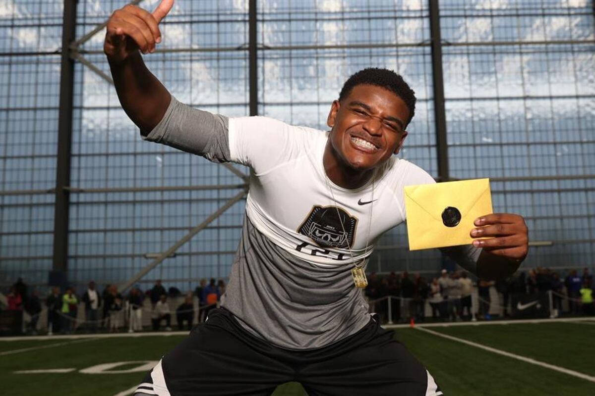 Football Recruiting Top Commits, Targets to Watch at The