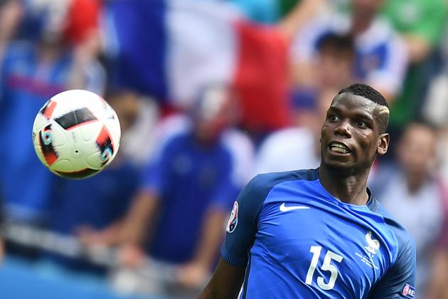 France's midfielder Paul Pogba plays the ball during the Euro 2016 round of 16 football match between France and Republic of Ireland at the Parc Olympique Lyonnais stadium in Décines-Charpieu, near Lyon, on June 26, 2016. / AFP / FRANCK FIFE        (Photo credit should read FRANCK FIFE/AFP/Getty Images)