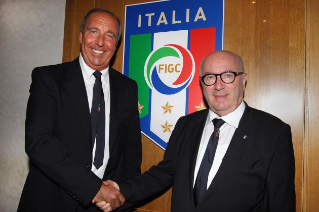 ROME, ITALY - JUNE 08: (L-R) The new Italy head coach Giampiero Ventura shakes hands with FIGC President Carlo Tavecchio on June 8, 2016 in Rome, Italy.  (Photo by Paolo Bruno/Getty Images)