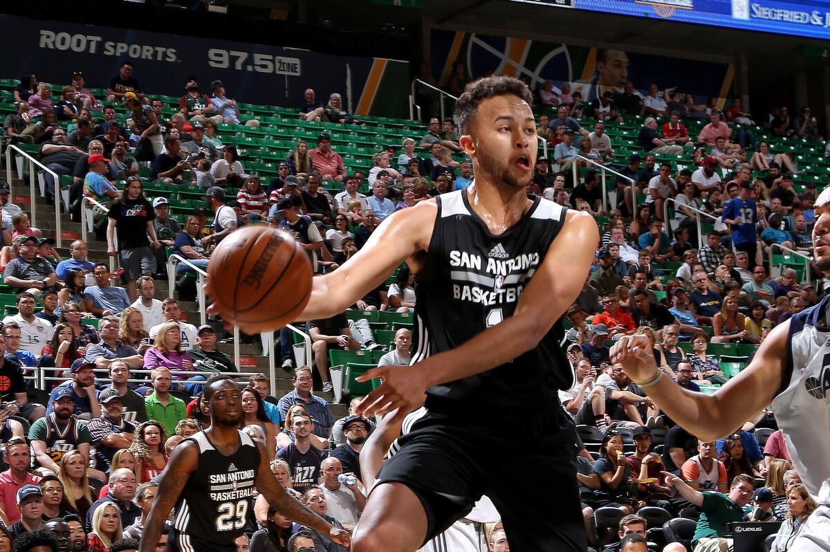 Philadelphia 76ers vs. San Antonio Spurs: Live Scores, Highlights for