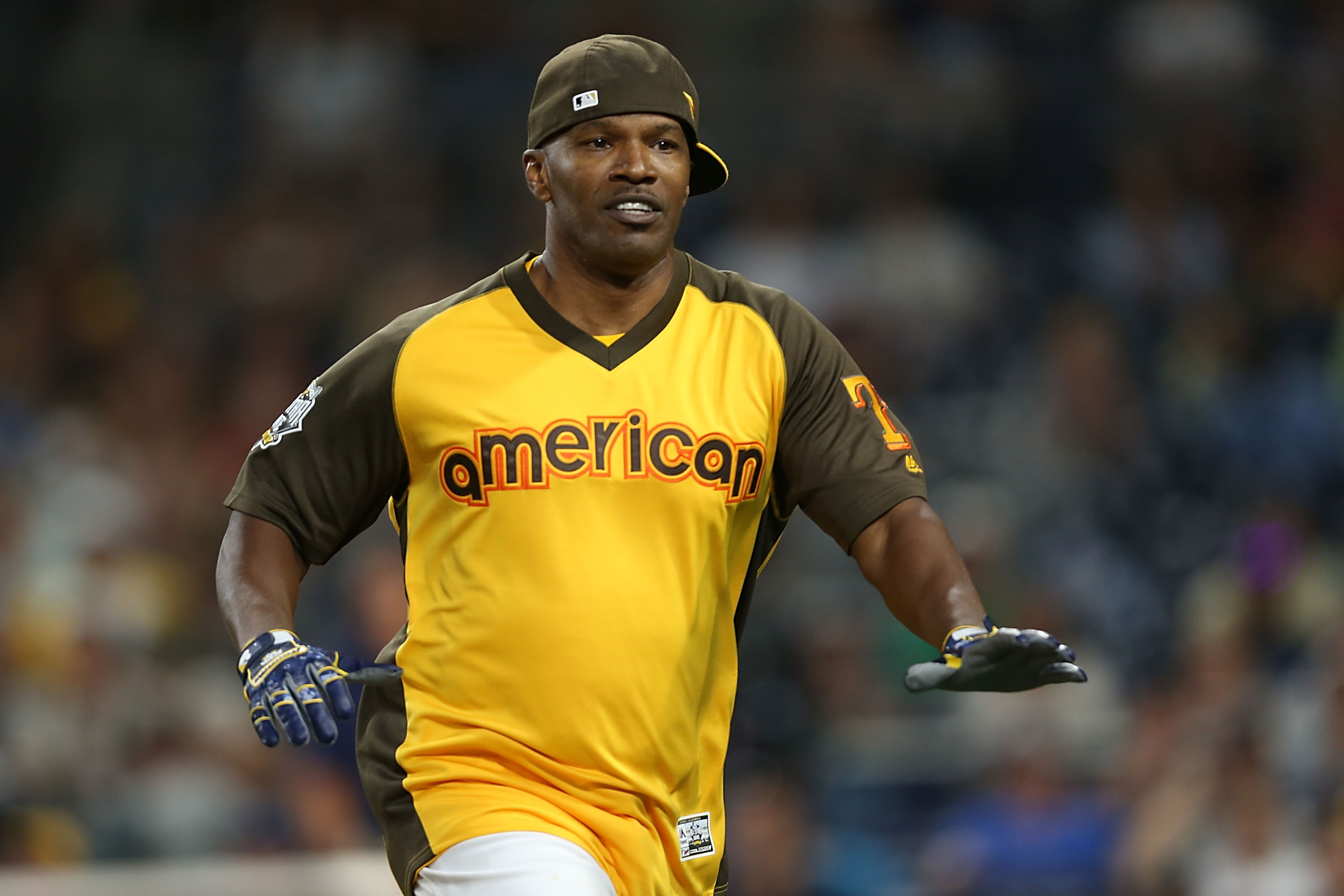 MLB reveals roster for Celebrity Softball Game