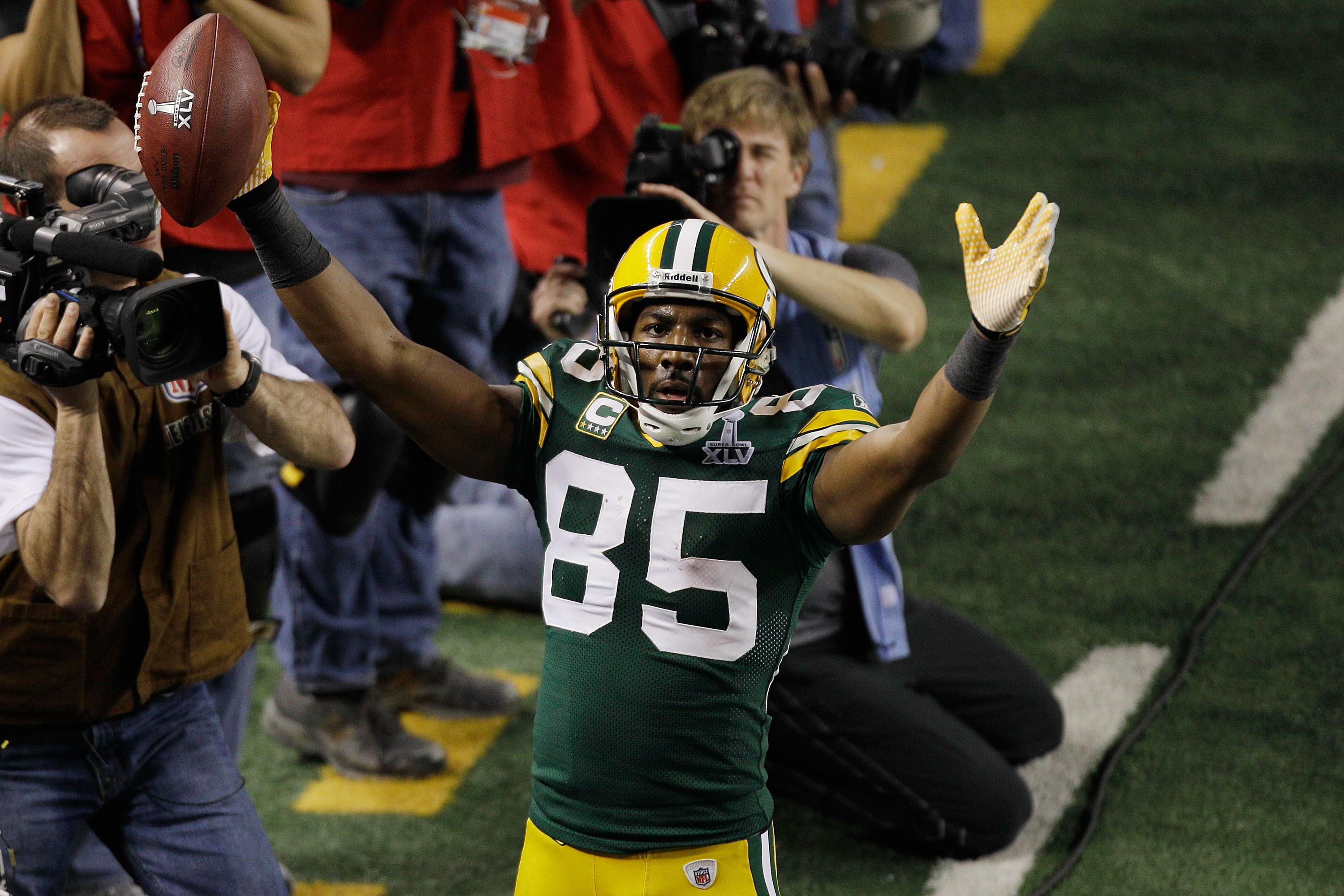 Former Packer Greg Jennings: 'Football is over. I'm done.'